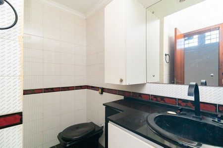 Apartamento para alugar com 140m², 3 quartos e 1 vaga Apartamento para alugar com 140m², 3 quartos e 1 vagaBanheiro da Suíte