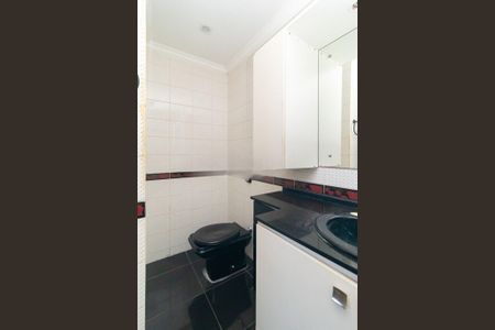 Apartamento para alugar com 140m², 3 quartos e 1 vaga Apartamento para alugar com 140m², 3 quartos e 1 vagaBanheiro da Suíte