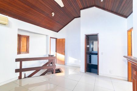Apartamento para alugar com 140m², 3 quartos e 1 vaga Apartamento para alugar com 140m², 3 quartos e 1 vagaSuíte