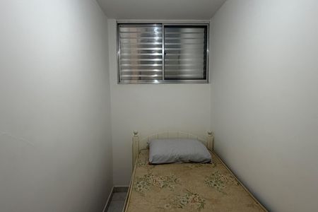 Quarto 2 de apartamento para alugar com 2 quartos, 42m² em Boqueirão, Santos