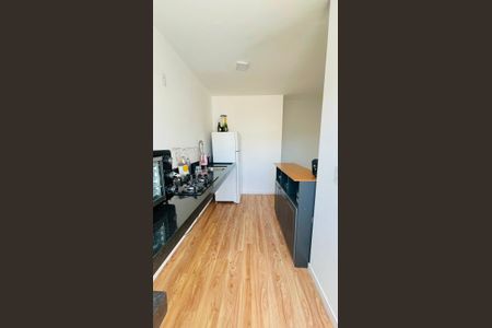 Cozinha de apartamento para alugar com 1 quarto, 46m² em Recanto Vista Alegre, Cotia