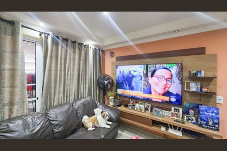 Casa à venda com 120m², 3 quartos e 2 vagas Casa à venda com 120m², 3 quartos e 2 vagasSala