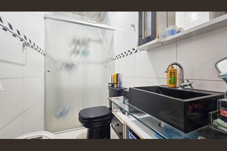 Casa à venda com 120m², 3 quartos e 2 vagas Casa à venda com 120m², 3 quartos e 2 vagasBanheiro Social