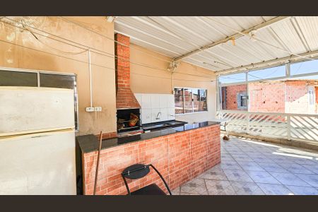 Casa à venda com 120m², 3 quartos e 2 vagas Casa à venda com 120m², 3 quartos e 2 vagasQuintal