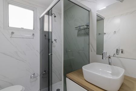 Apartamento para alugar com 90m², 3 quartos e 1 vaga Apartamento para alugar com 90m², 3 quartos e 1 vagaBanheiro da Suíte