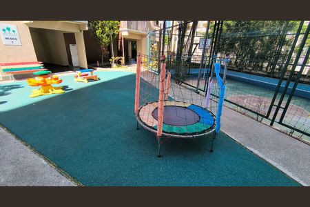 Área externa de apartamento para alugar com 2 quartos, 48m² em Jardim Celeste, São Paulo