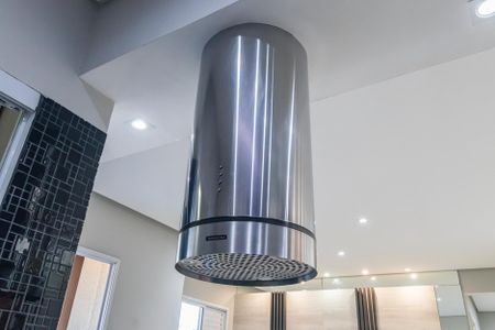 Cozinha de apartamento para alugar com 1 quarto, 104m² em Jardim Tupanci, Barueri
