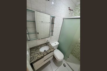 Casa de condomínio para alugar com 72m², 2 quartos e 1 vaga Casa de condomínio para alugar com 72m², 2 quartos e 1 vagaBanheiro