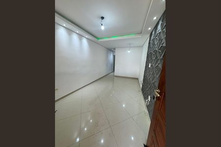 Sala de casa de condomínio para alugar com 2 quartos, 72m² em Vila Ré, São Paulo