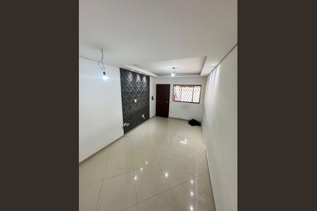 Casa de Condomínio para alugar com 2 quartos, 72m² em Vila Ré, São Paulo