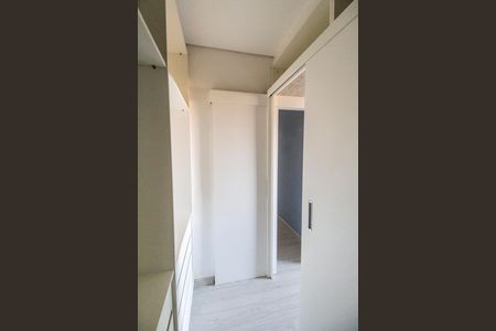 Apartamento à venda com 69m², 2 quartos e 1 vaga Apartamento à venda com 69m², 2 quartos e 1 vagaCloset do quarto 1