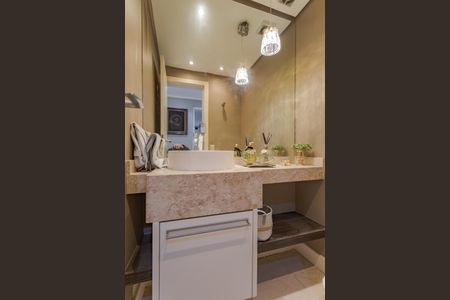 Lavabo de apartamento à venda com 3 quartos, 105m² em Bela Vista, Porto Alegre