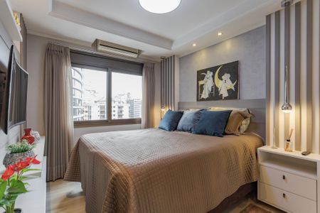Suíte de apartamento à venda com 3 quartos, 105m² em Bela Vista, Porto Alegre