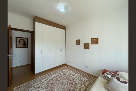 Casa de condomínio à venda com 340m², 4 quartos e 4 vagas Casa de condomínio à venda com 340m², 4 quartos e 4 vagasQuarto