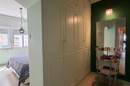 Apartamento para alugar com 220m², 4 quartos e 1 vagaCloset da Suíte 3