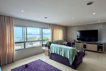 Sala de apartamento para alugar com 4 quartos, 220m² em Gonzaga, Santos