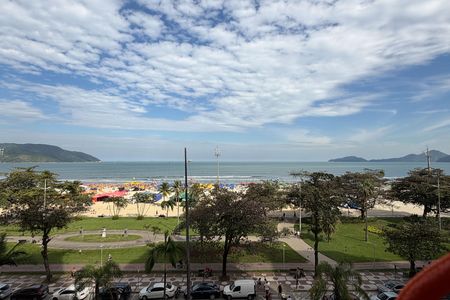 Vista da Sala de apartamento para alugar com 4 quartos, 220m² em Gonzaga, Santos