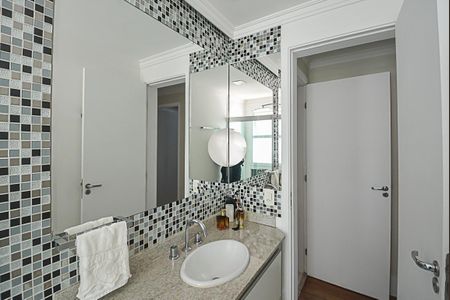 Apartamento para alugar com 123m², 3 quartos e 2 vagasBanheiro