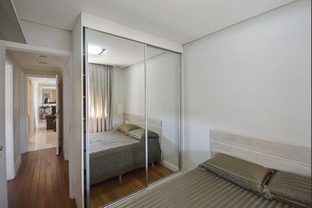 Apartamento para alugar com 123m², 3 quartos e 2 vagasQuarto 2