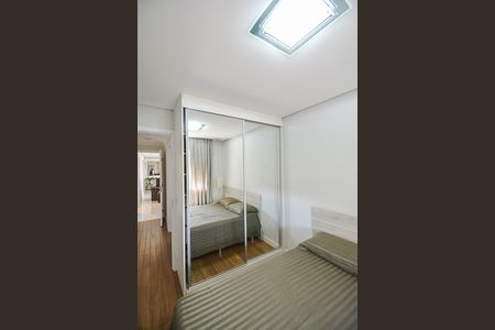 Apartamento para alugar com 123m², 3 quartos e 2 vagasQuarto 2