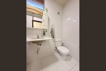 Casa à venda com 186m², 3 quartos e 5 vagasBanheiro Social