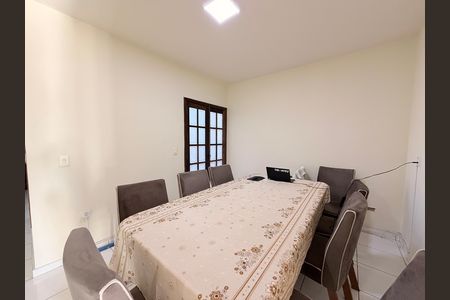 Casa à venda com 186m², 3 quartos e 5 vagasSala de Jantar