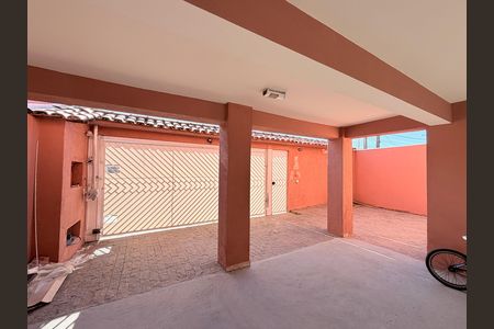 Garagem de casa à venda com 3 quartos, 186m² em Vila Aparecida, Jundiaí