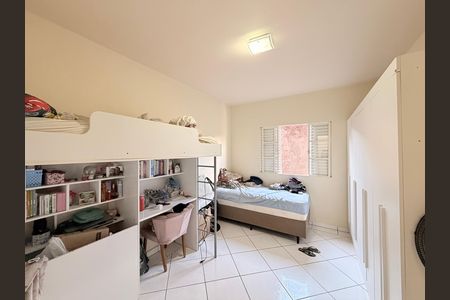 Casa à venda com 186m², 3 quartos e 5 vagasQuarta 1