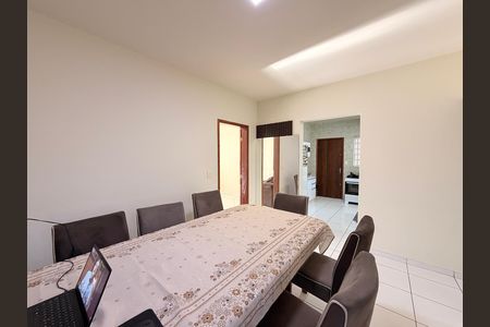 Casa à venda com 186m², 3 quartos e 5 vagasSala de Jantar