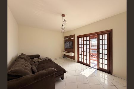 Casa à venda com 186m², 3 quartos e 5 vagasSala