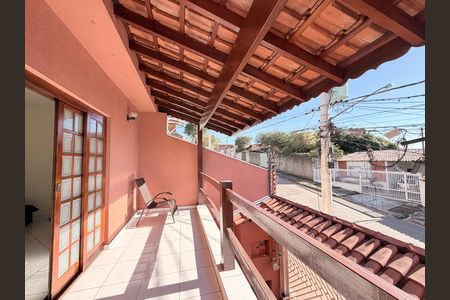 Casa à venda com 186m², 3 quartos e 5 vagasSacada
