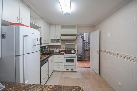 Casa à venda com 184m², 3 quartos e 3 vagas Casa à venda com 184m², 3 quartos e 3 vagasCozinha