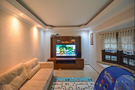 Casa à venda com 184m², 3 quartos e 3 vagas Casa à venda com 184m², 3 quartos e 3 vagasSala