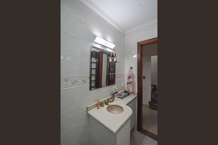 Casa à venda com 184m², 3 quartos e 3 vagas Casa à venda com 184m², 3 quartos e 3 vagasBanheiro