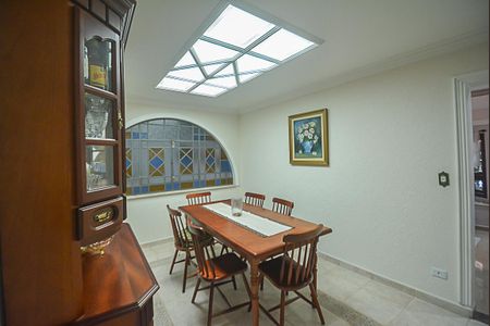 Casa à venda com 184m², 3 quartos e 3 vagas Casa à venda com 184m², 3 quartos e 3 vagasSala de Jantar