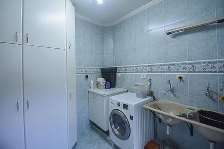 Casa à venda com 184m², 3 quartos e 3 vagas Casa à venda com 184m², 3 quartos e 3 vagasÁrea de Serviço