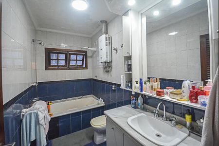 Casa à venda com 184m², 3 quartos e 3 vagas Casa à venda com 184m², 3 quartos e 3 vagasBanheiro da Suíte
