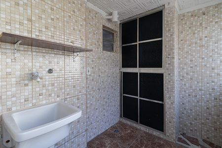 Casa para alugar com 57m², 2 quartos e 1 vaga Casa para alugar com 57m², 2 quartos e 1 vagaÁrea de Serviço