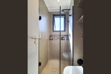 Apartamento à venda com 122m², 2 quartos e 2 vagas Apartamento à venda com 122m², 2 quartos e 2 vagasBanheiro da Suíte 2