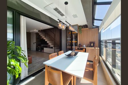 Apartamento à venda com 122m², 2 quartos e 2 vagas Apartamento à venda com 122m², 2 quartos e 2 vagasVaranda 1