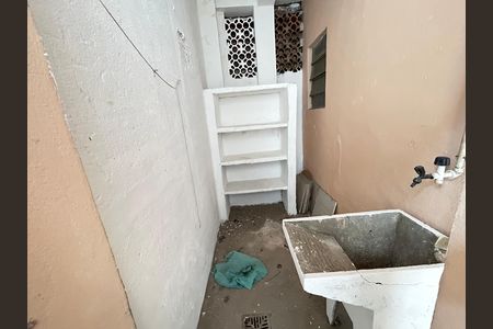 Casa para alugar com 38m², 1 quarto e sem vagaÁrea de Serviço