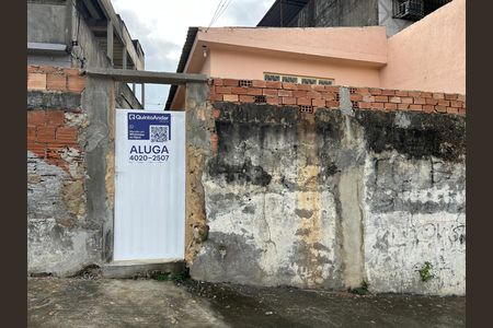 Casa para alugar com 38m², 1 quarto e sem vagaFachada + placa