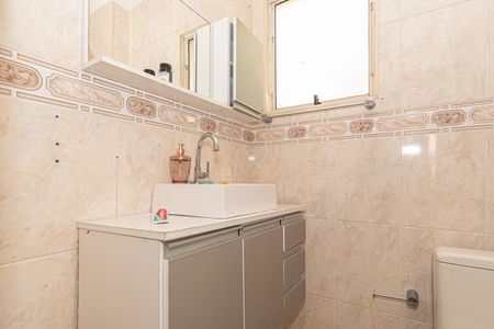 Casa de condomínio para alugar com 78m², 2 quartos e 1 vaga Casa de condomínio para alugar com 78m², 2 quartos e 1 vagaBanheiro