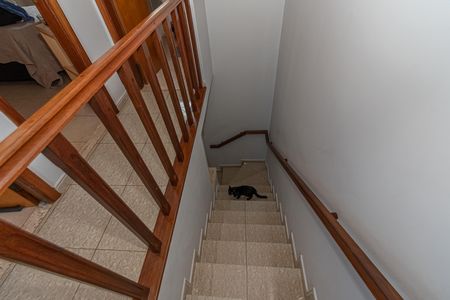Casa de condomínio para alugar com 78m², 2 quartos e 1 vaga Casa de condomínio para alugar com 78m², 2 quartos e 1 vagaEscadas