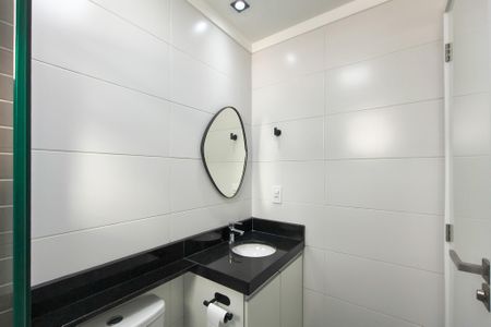 Apartamento para alugar com 83m², 2 quartos e 1 vaga Apartamento para alugar com 83m², 2 quartos e 1 vagaBanheiro da Suíte 1