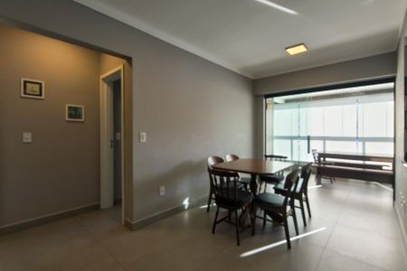Apartamento para alugar com 83m², 2 quartos e 1 vaga Apartamento para alugar com 83m², 2 quartos e 1 vagaSala