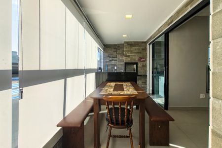 Apartamento para alugar com 83m², 2 quartos e 1 vaga Apartamento para alugar com 83m², 2 quartos e 1 vagaSacada