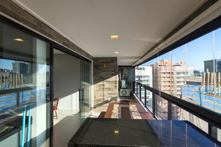 Apartamento para alugar com 83m², 2 quartos e 1 vaga Apartamento para alugar com 83m², 2 quartos e 1 vagaSacada