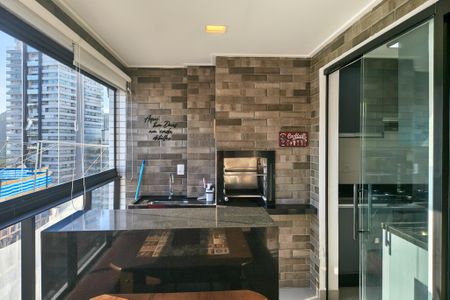 Apartamento para alugar com 83m², 2 quartos e 1 vaga Apartamento para alugar com 83m², 2 quartos e 1 vagaSacada