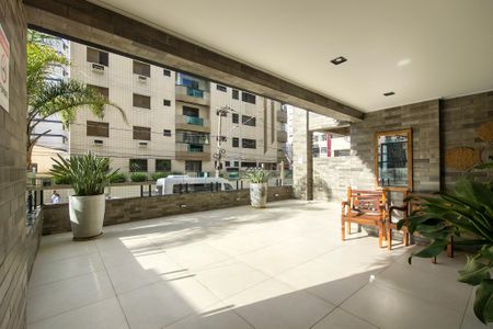 Apartamento para alugar com 83m², 2 quartos e 1 vaga Apartamento para alugar com 83m², 2 quartos e 1 vagaHall de entrada